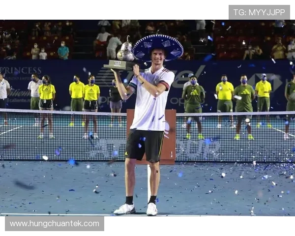 阿卡普尔科赛启幕兹维列夫领衔